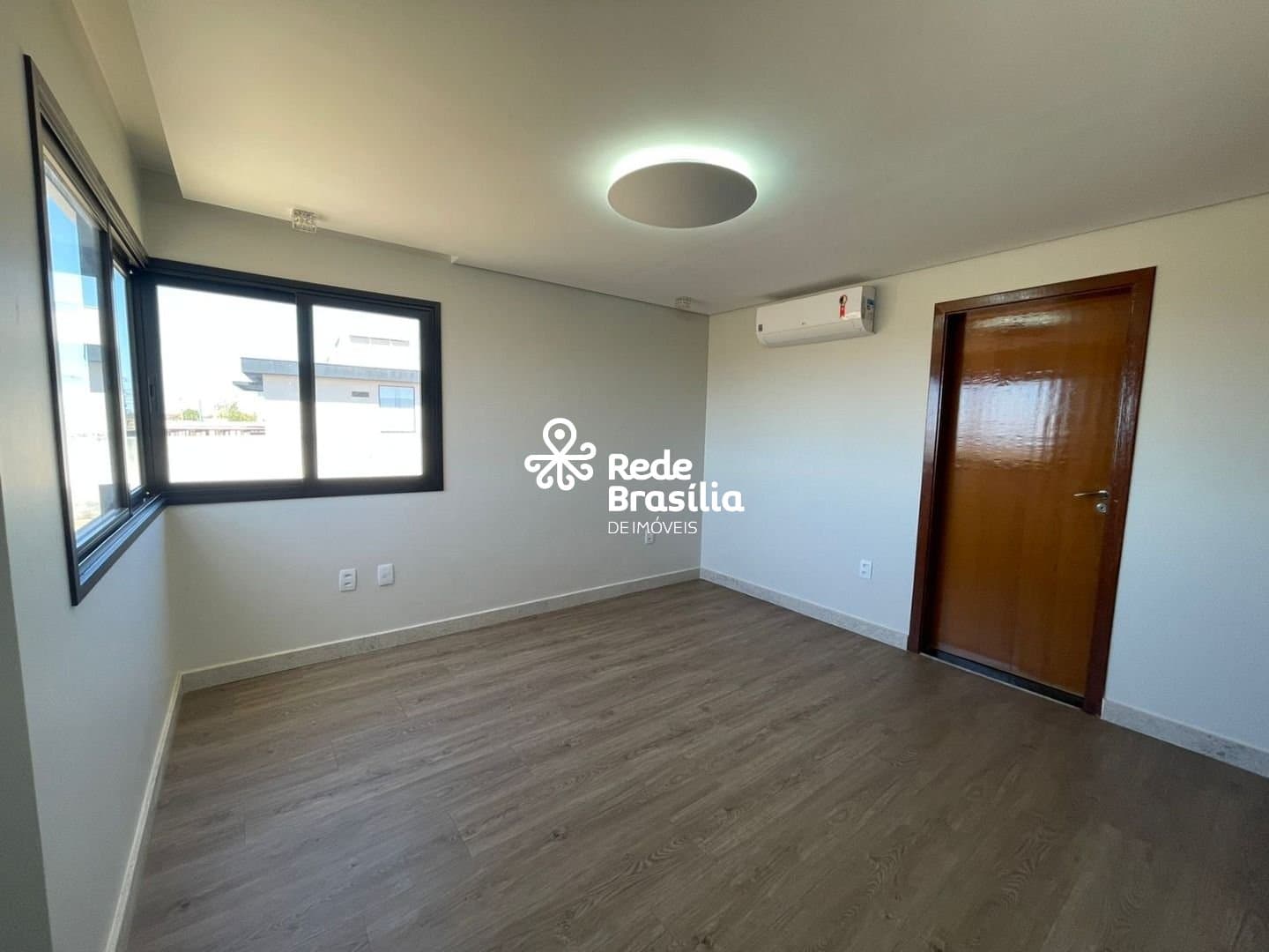 Imagem da propriedade UB1282 15